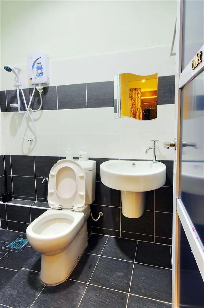 Pansiyon I Ville Home Inn Gelugor